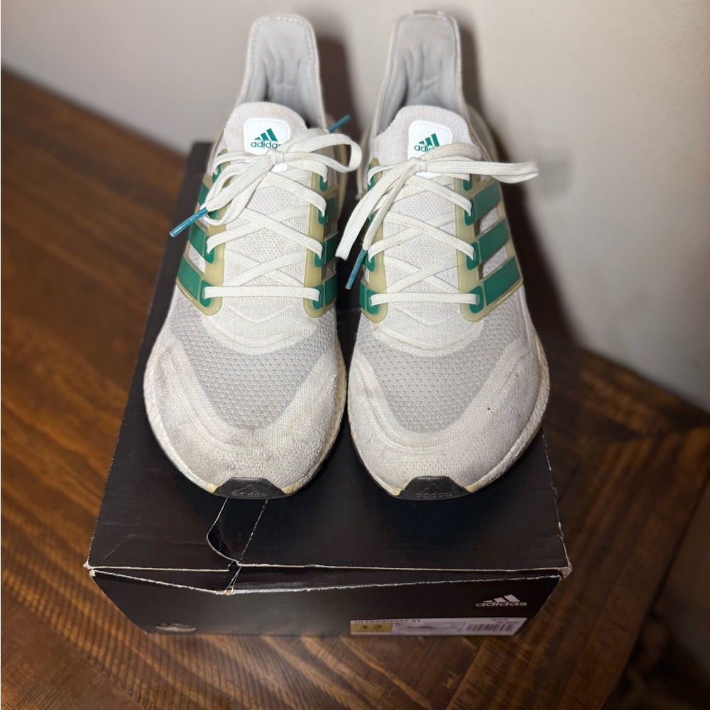 Adidas White ultraboost 21